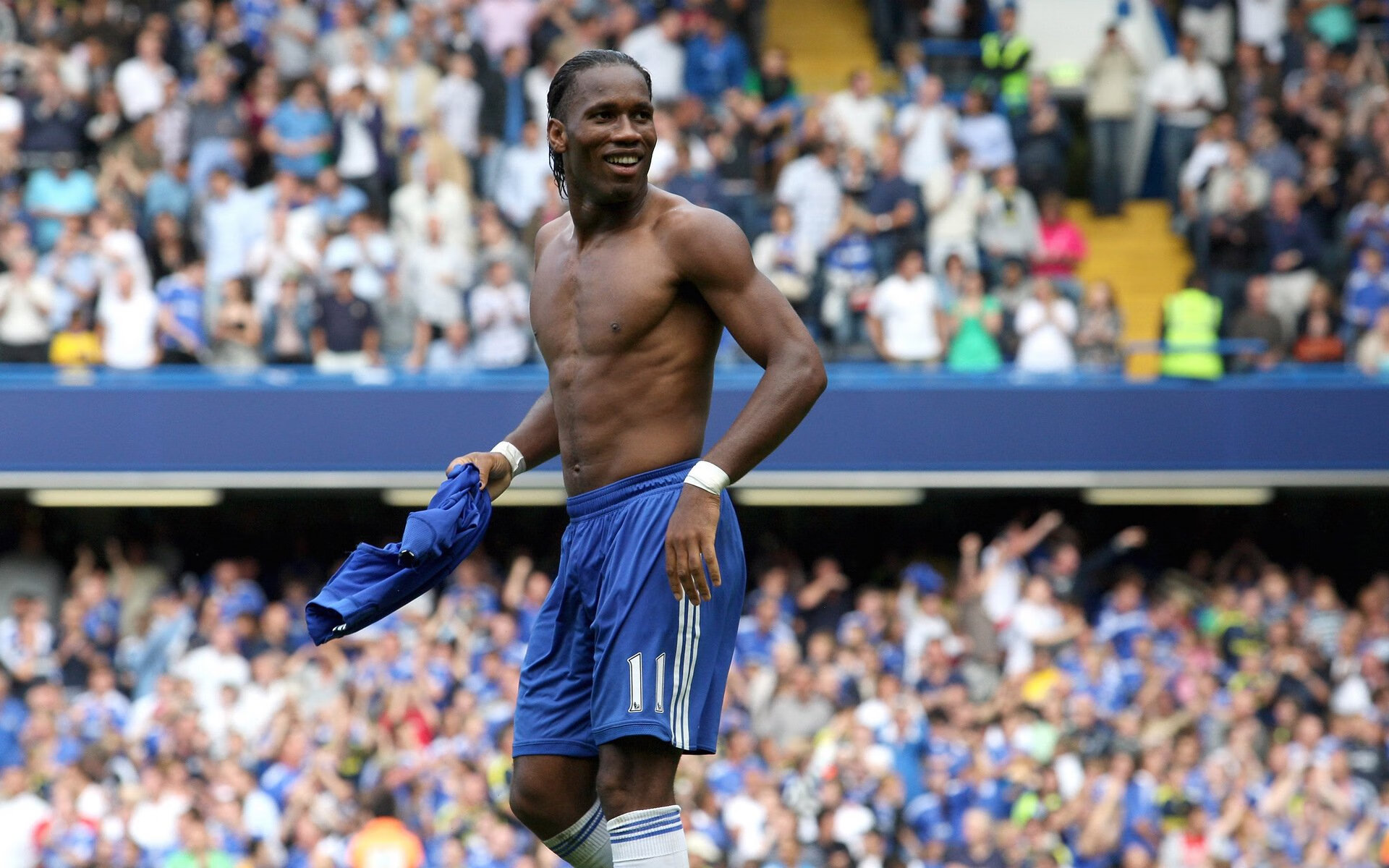 利物浦中场大师续写传奇，关键比赛屡建奇功，利物浦历史十大中场