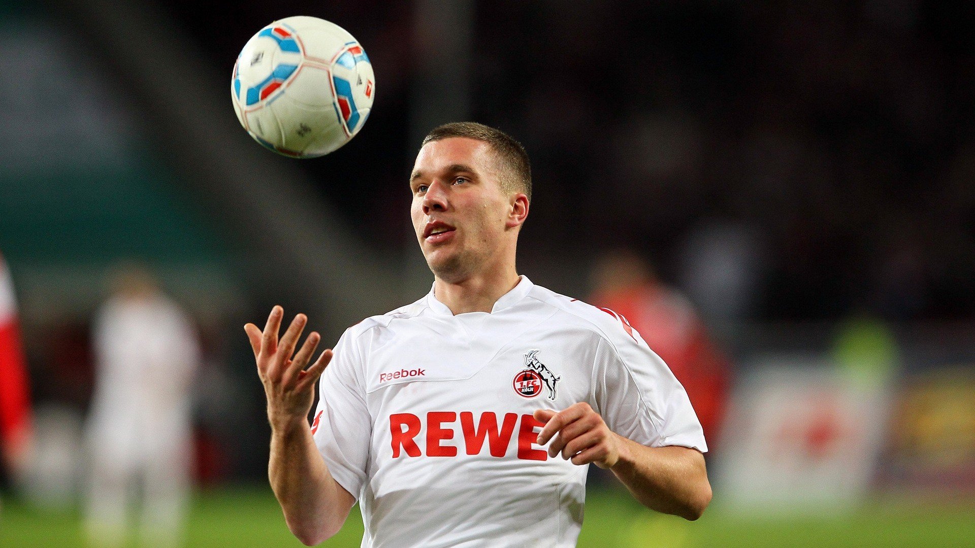 纽卡斯尔联青训新星崛起,引发球队换血风潮,纽卡斯尔联足球队